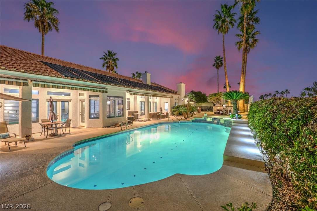 1941 Black Water Court Las Vegas NV 89117