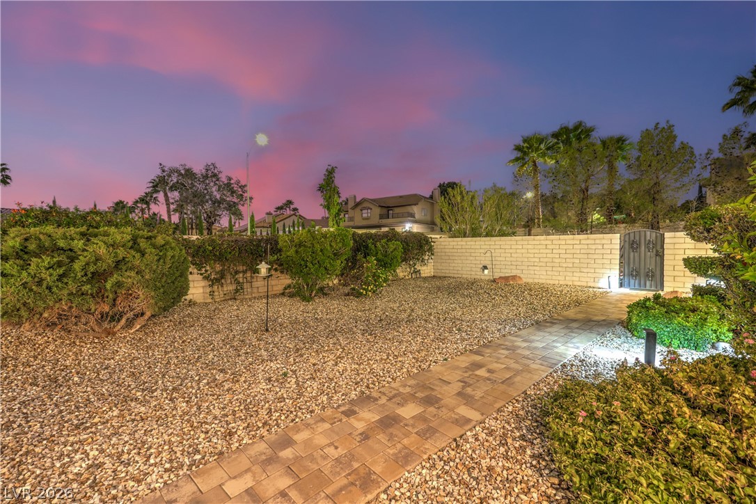 1941 Black Water Court Las Vegas NV 89117