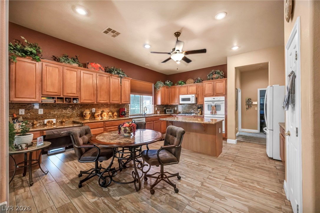 10372 Hawks Wing Street Las Vegas NV 89178