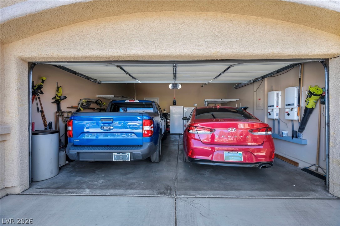 10372 Hawks Wing Street Las Vegas NV 89178