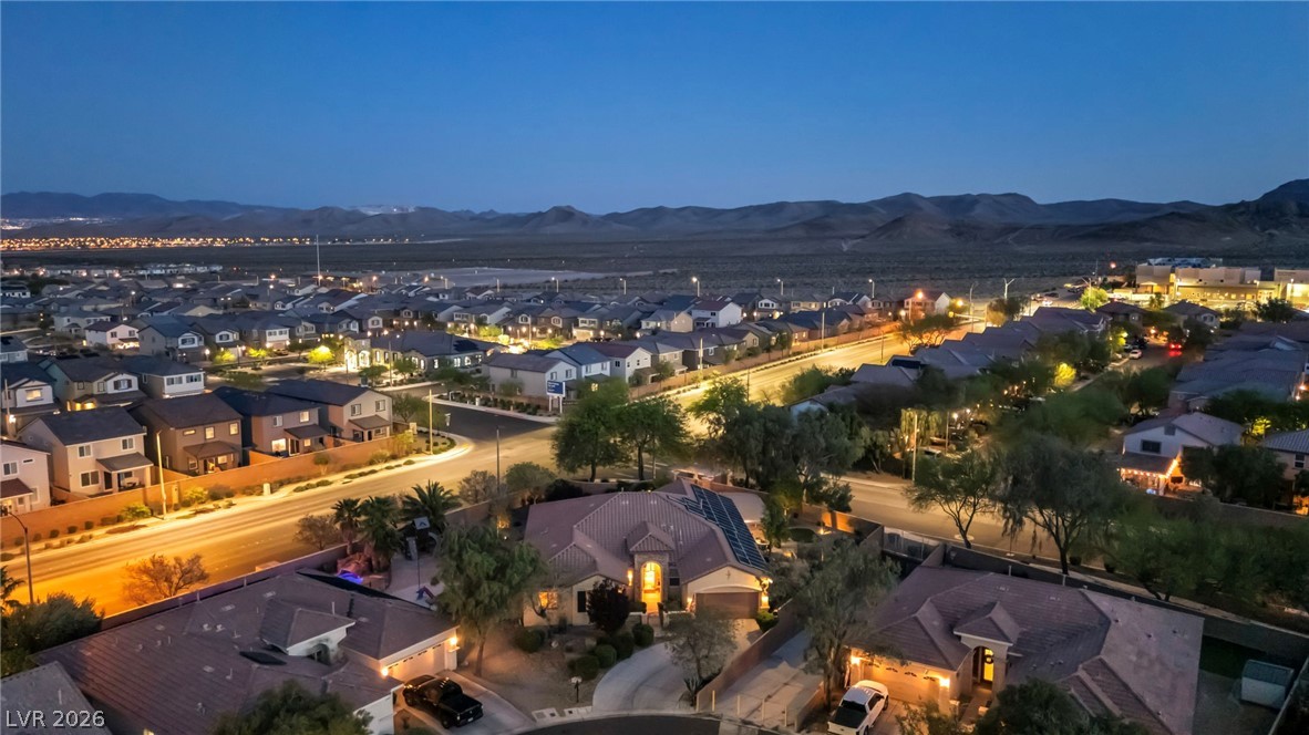 10372 Hawks Wing Street Las Vegas NV 89178