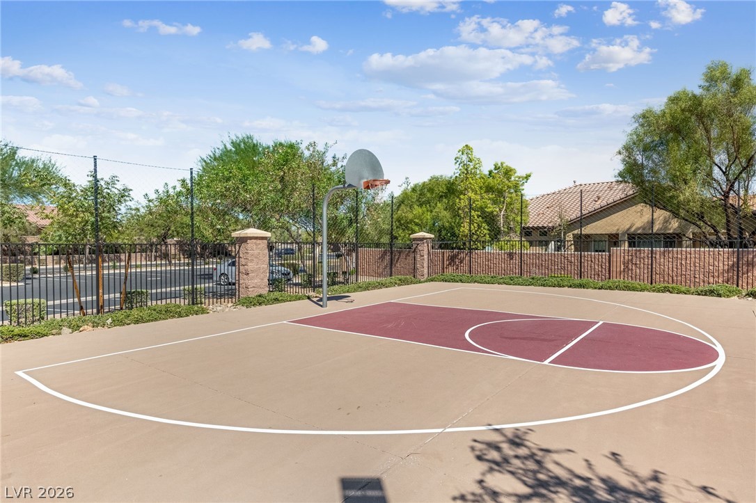 10372 Hawks Wing Street Las Vegas NV 89178