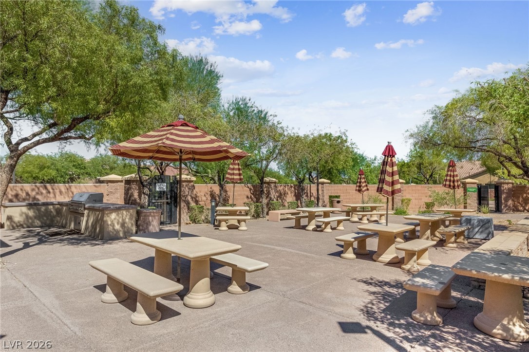 10372 Hawks Wing Street Las Vegas NV 89178