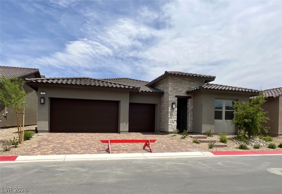 376 Tigullio Avenue Henderson NV 89011
