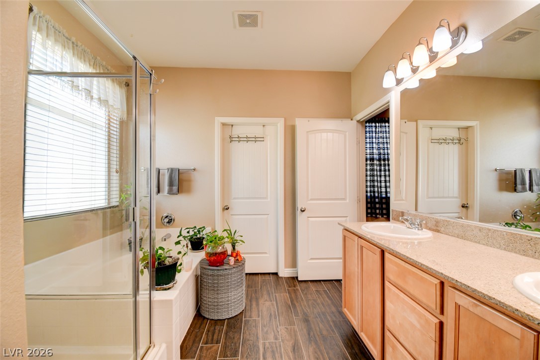 4128 Seclusion Bay Avenue North Las Vegas NV 89081