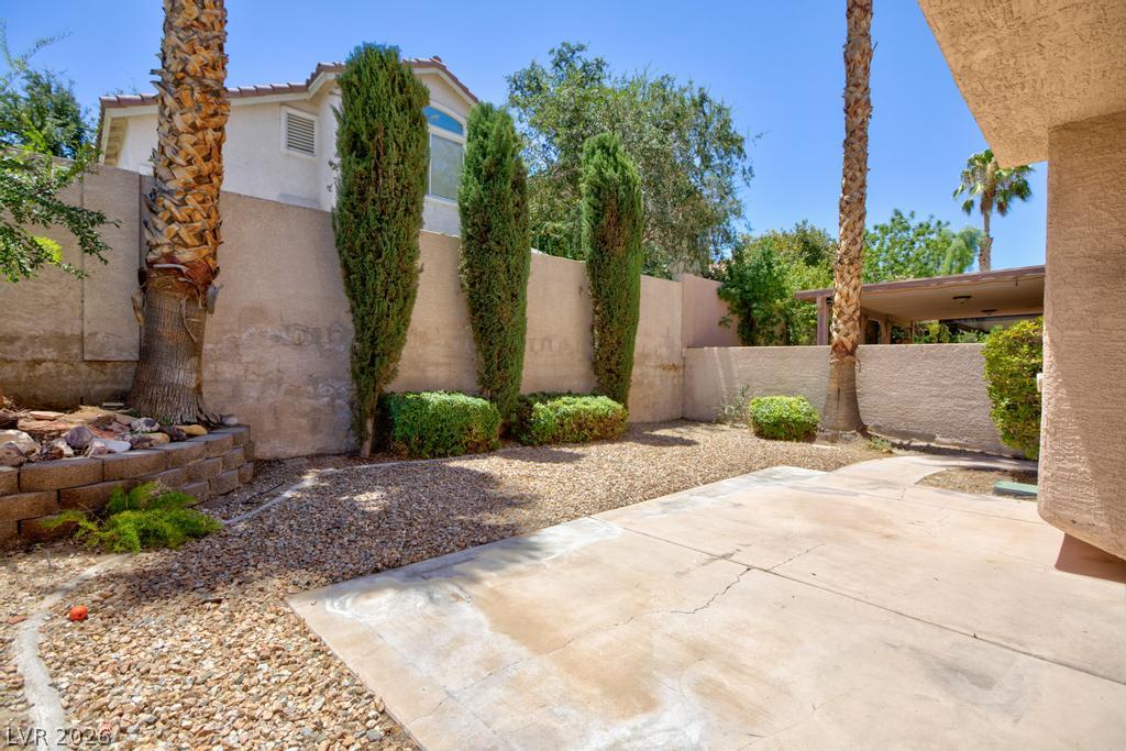 1857 Poetic Valley Circle Henderson NV 89012