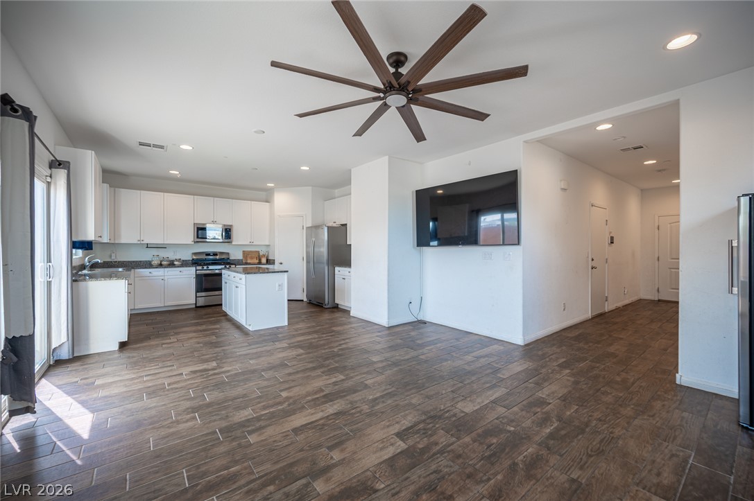 6030 Forest Archer Place Las Vegas NV 89122