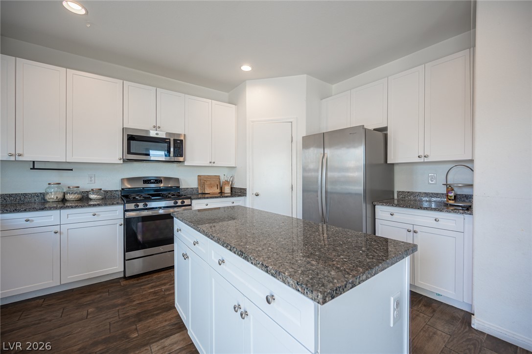 6030 Forest Archer Place Las Vegas NV 89122