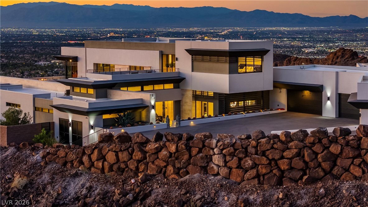 1550 Dragon Crest Avenue Henderson NV 89012