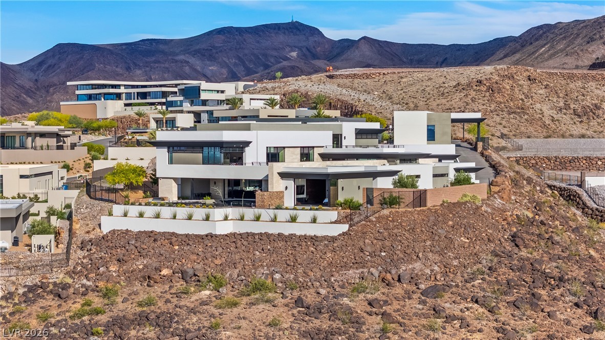 1550 Dragon Crest Avenue Henderson NV 89012