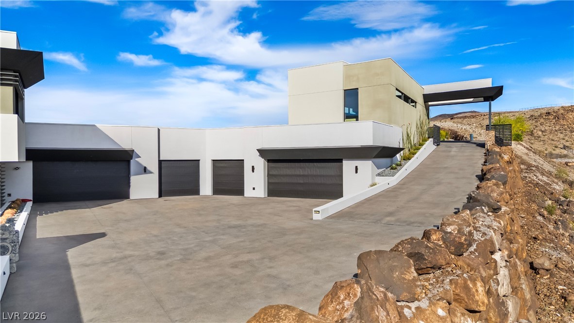 1550 Dragon Crest Avenue Henderson NV 89012