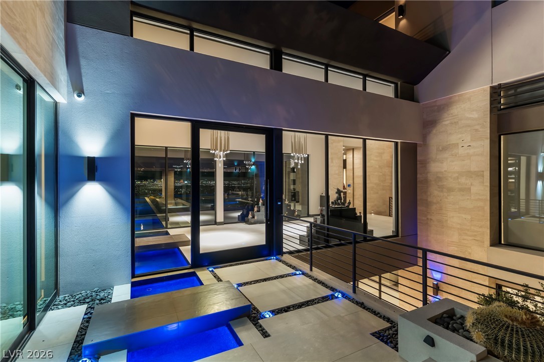 1550 Dragon Crest Avenue Henderson NV 89012