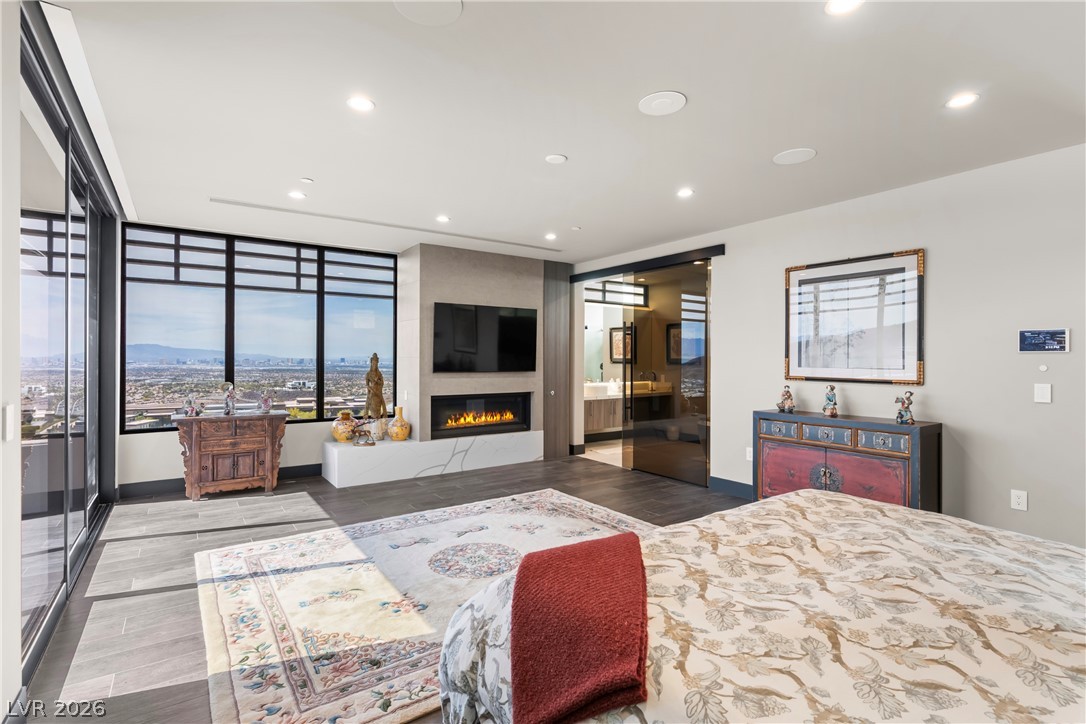 1550 Dragon Crest Avenue Henderson NV 89012