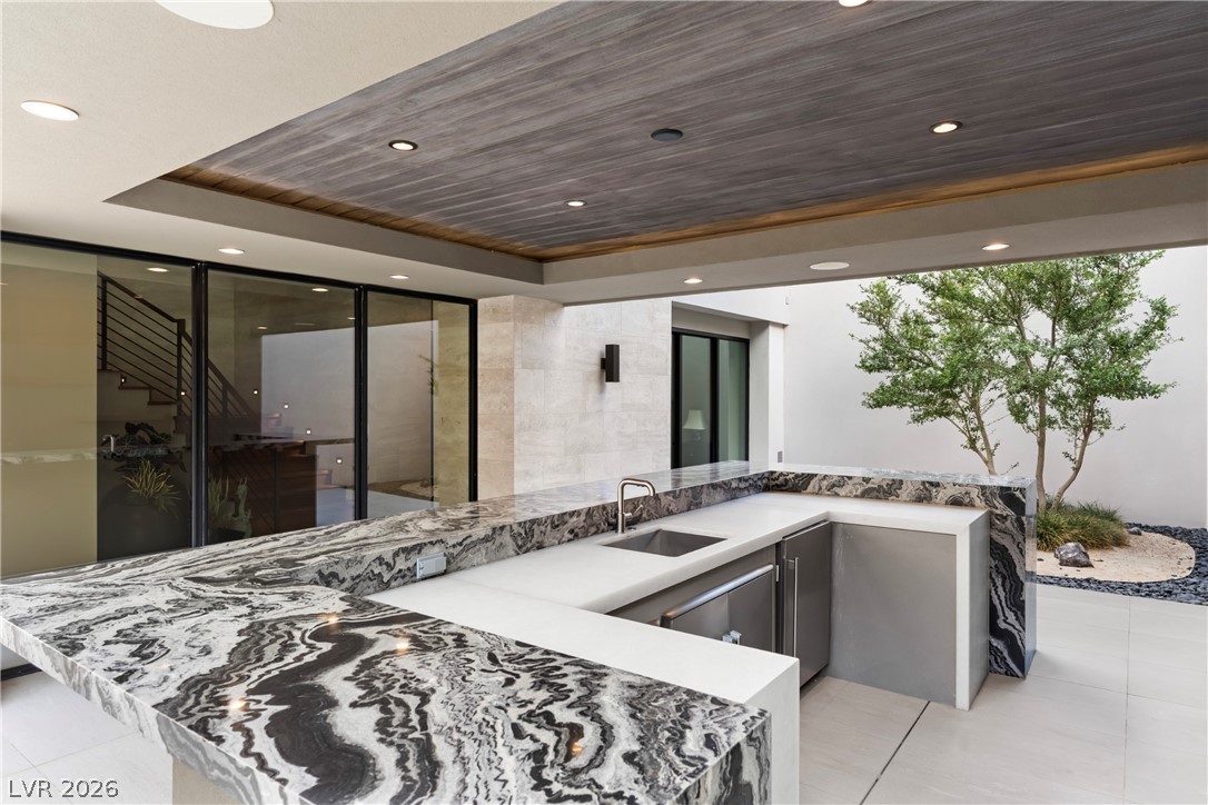 1550 Dragon Crest Avenue Henderson NV 89012