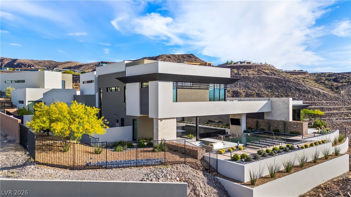 1550 Dragon Crest Avenue Henderson NV 89012