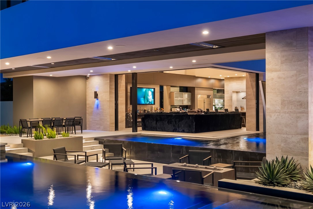1550 Dragon Crest Avenue Henderson NV 89012