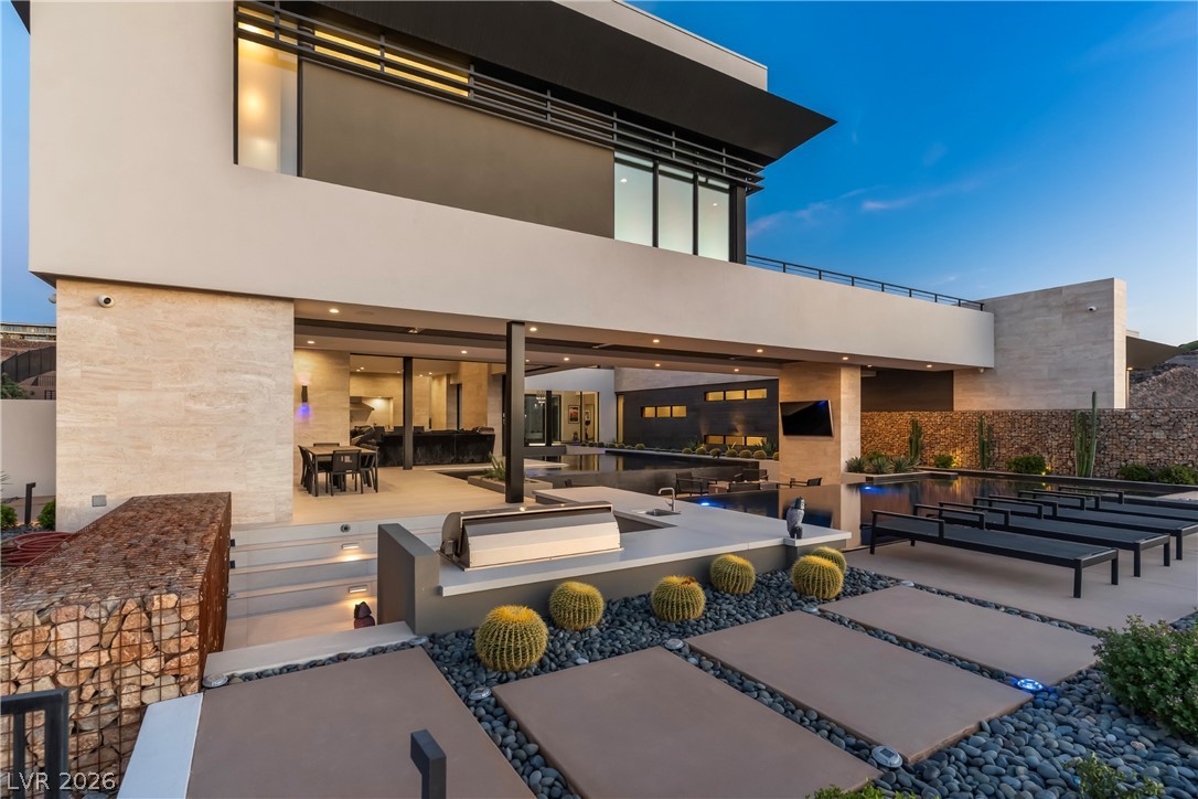 1550 Dragon Crest Avenue Henderson NV 89012