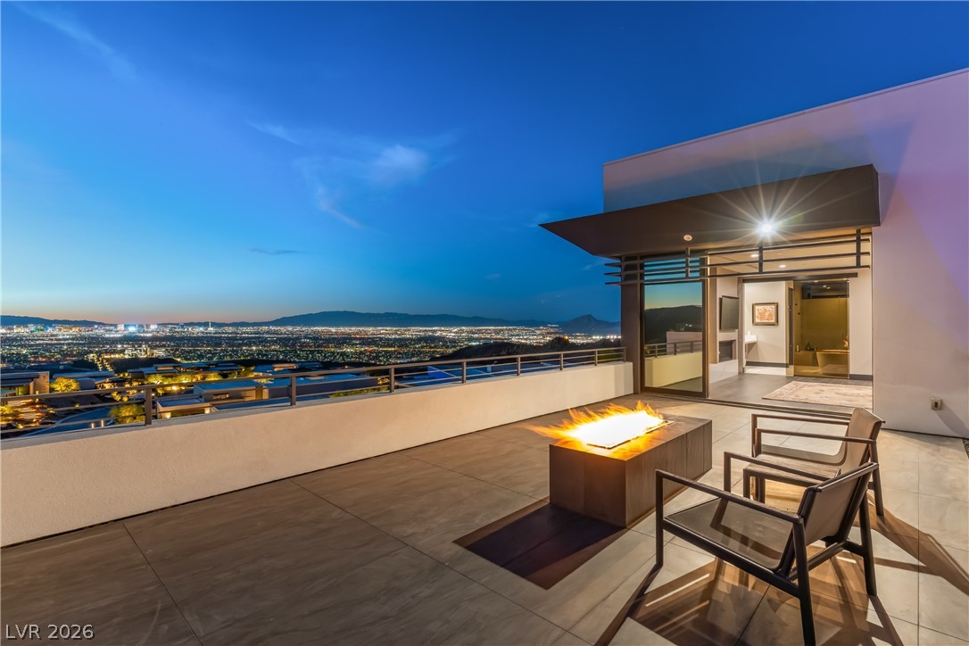 1550 Dragon Crest Avenue Henderson NV 89012