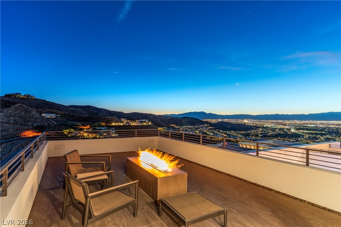 1550 Dragon Crest Avenue Henderson NV 89012