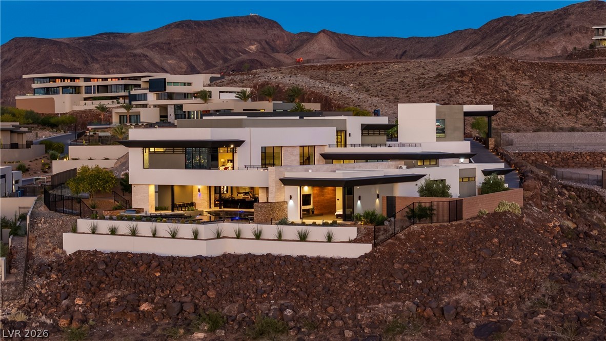 1550 Dragon Crest Avenue Henderson NV 89012