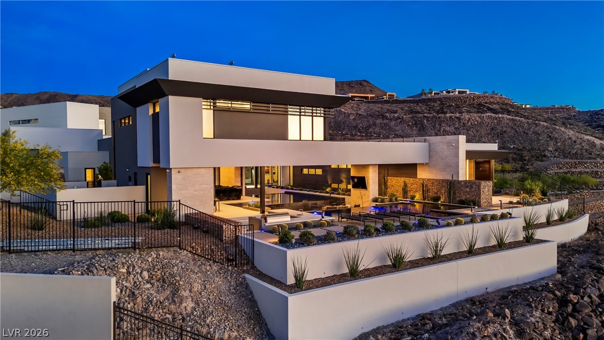 1550 Dragon Crest Avenue Henderson NV 89012