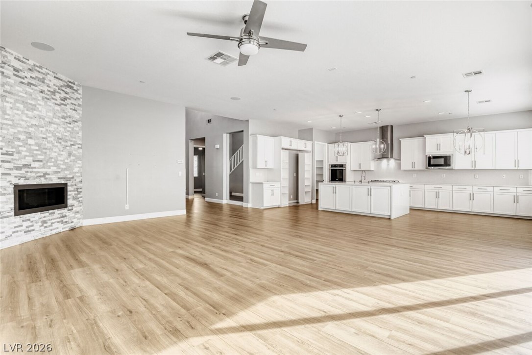 2779 Hera Heights Henderson NV 89052