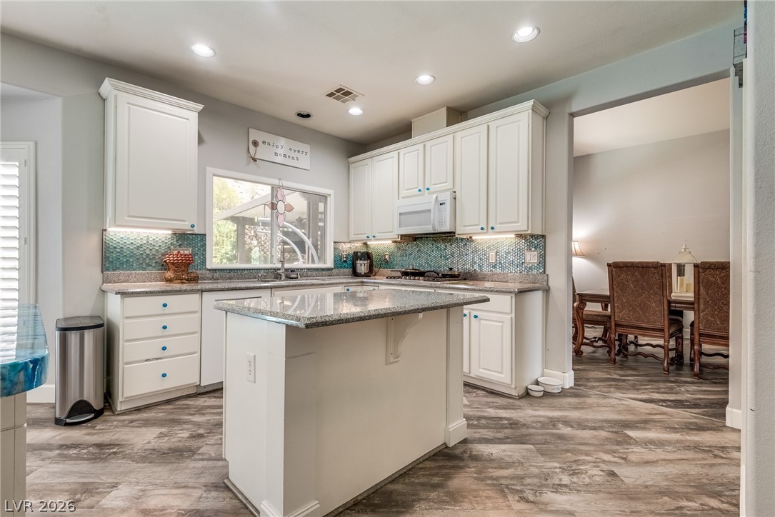 721 Descartes Avenue Henderson NV 89002