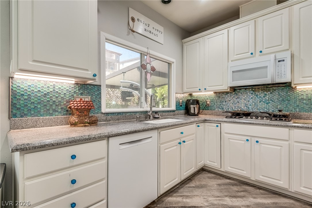 721 Descartes Avenue Henderson NV 89002