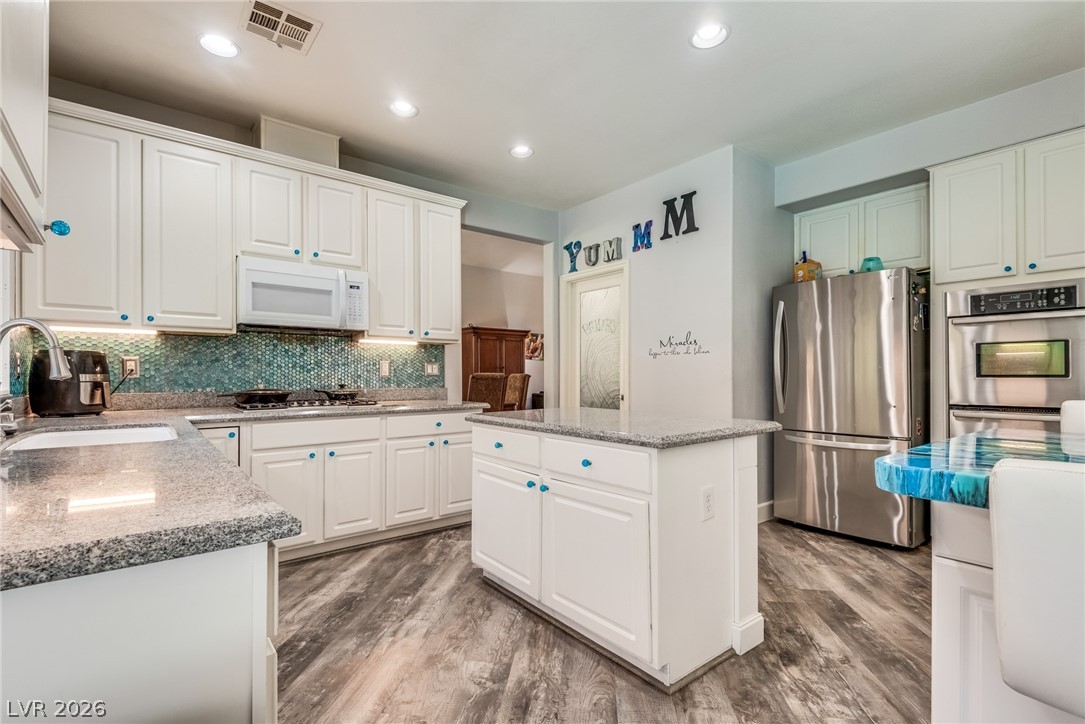 721 Descartes Avenue Henderson NV 89002