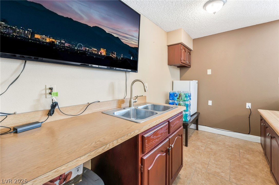 5391 Aston Avenue Las Vegas NV 89142