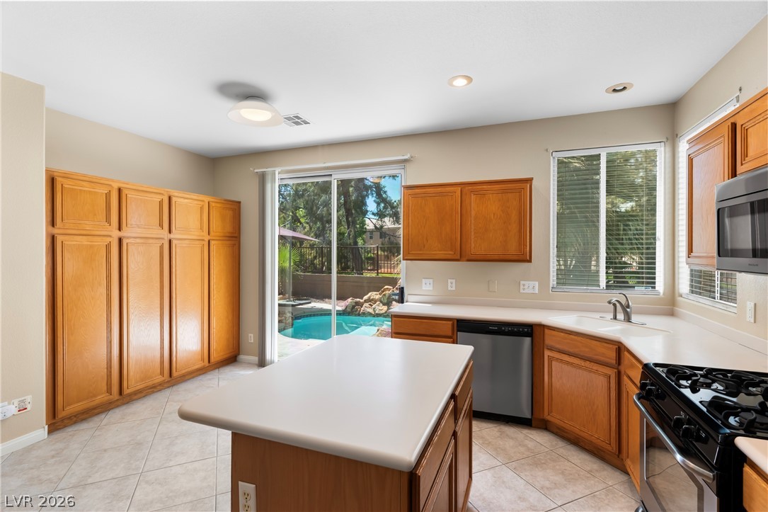 9709 Floweret Avenue Las Vegas NV 89117