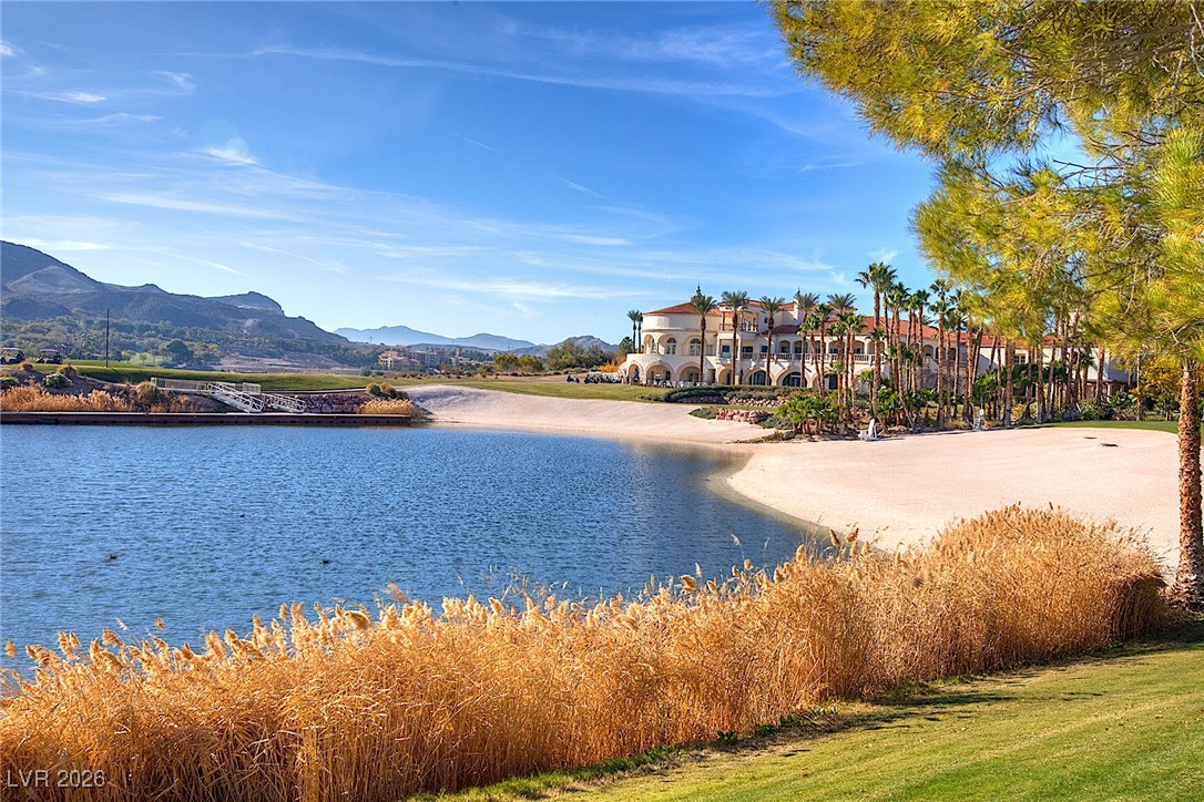 25 Falling Ridge Lane Henderson NV 89011