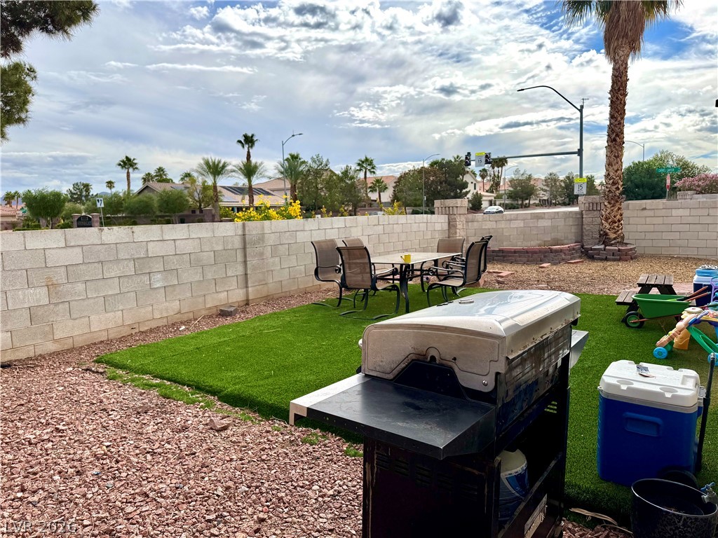 9474 Santa Fe Rose Street Las Vegas NV 89123
