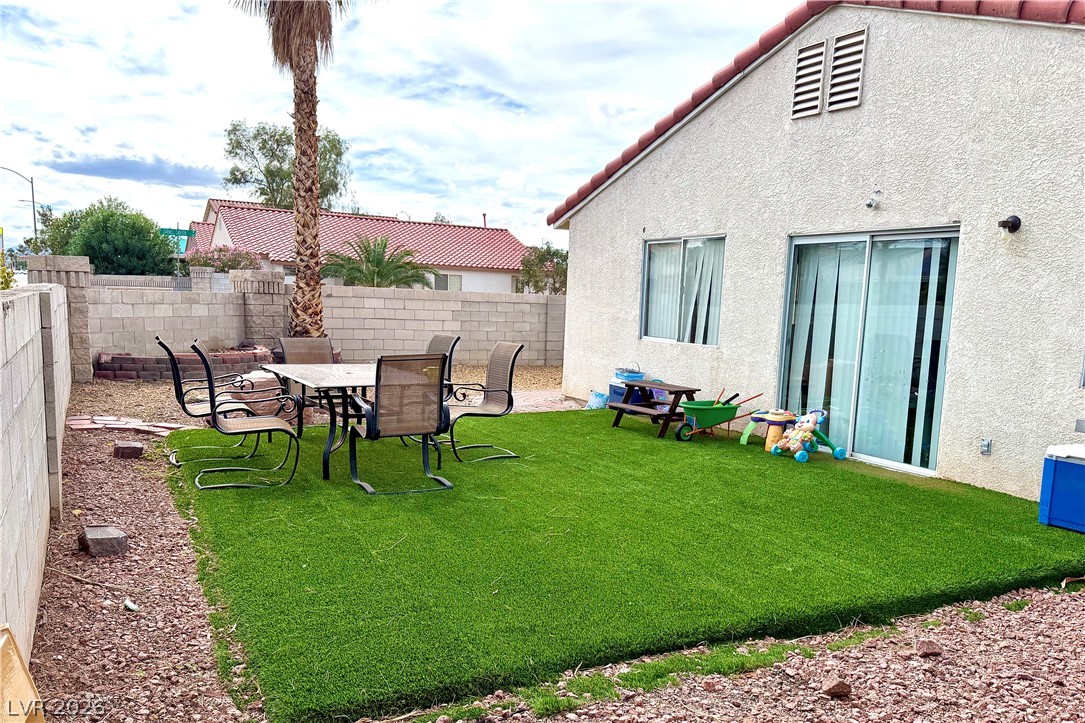 9474 Santa Fe Rose Street Las Vegas NV 89123