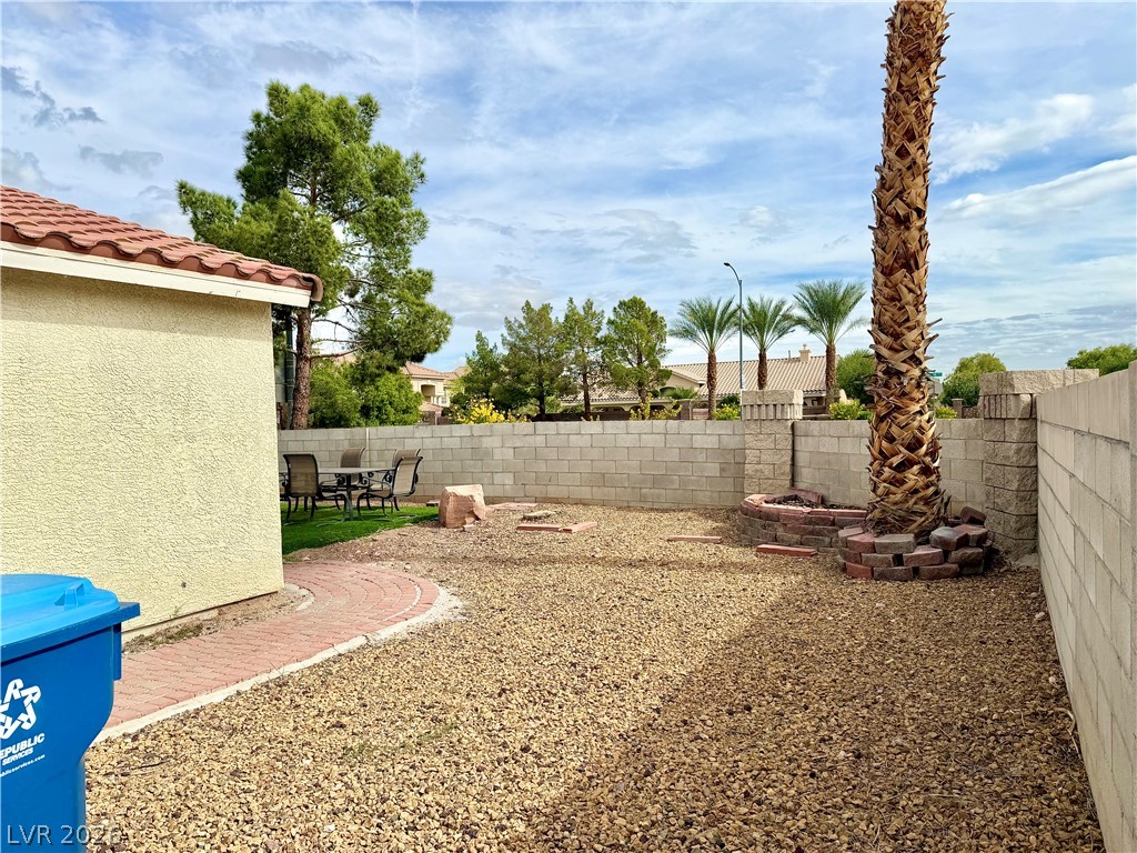 9474 Santa Fe Rose Street Las Vegas NV 89123