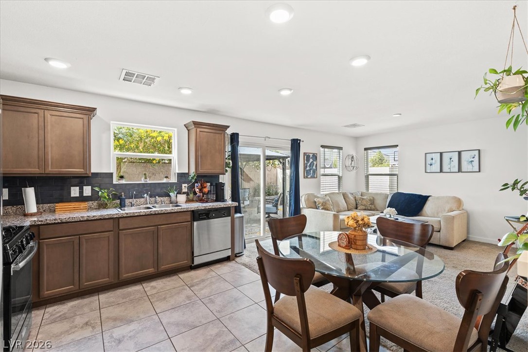 5065 Bloodhound Street Las Vegas NV 89122
