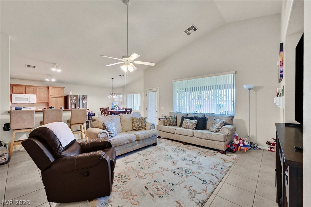 3704 Waynesvill Street Las Vegas NV 89122