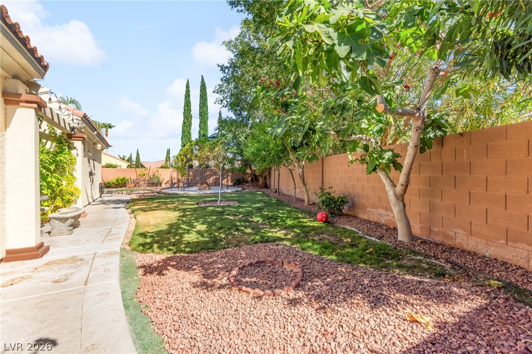 8520 Berkley Hall Street Las Vegas NV 89131