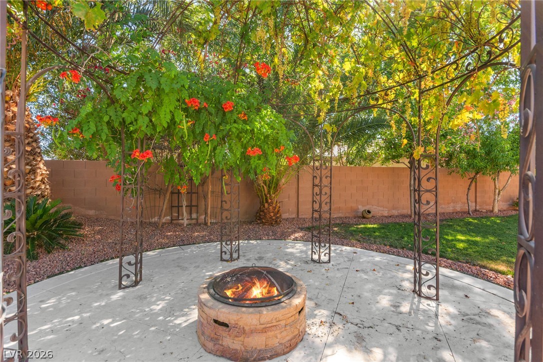 8520 Berkley Hall Street Las Vegas NV 89131