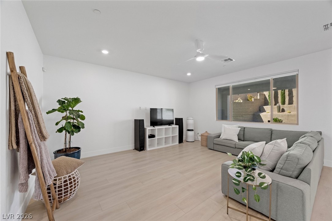 343 Cooper Hawk Court Las Vegas NV 89138