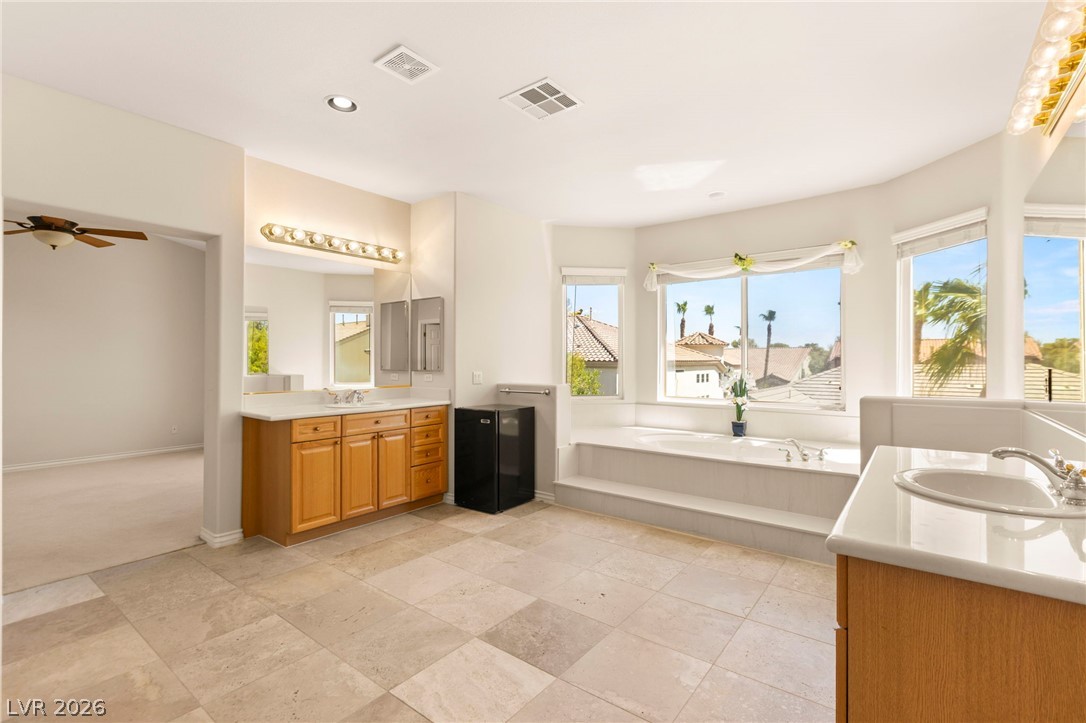 144 Tamarron Cliffs Street Las Vegas NV 89148
