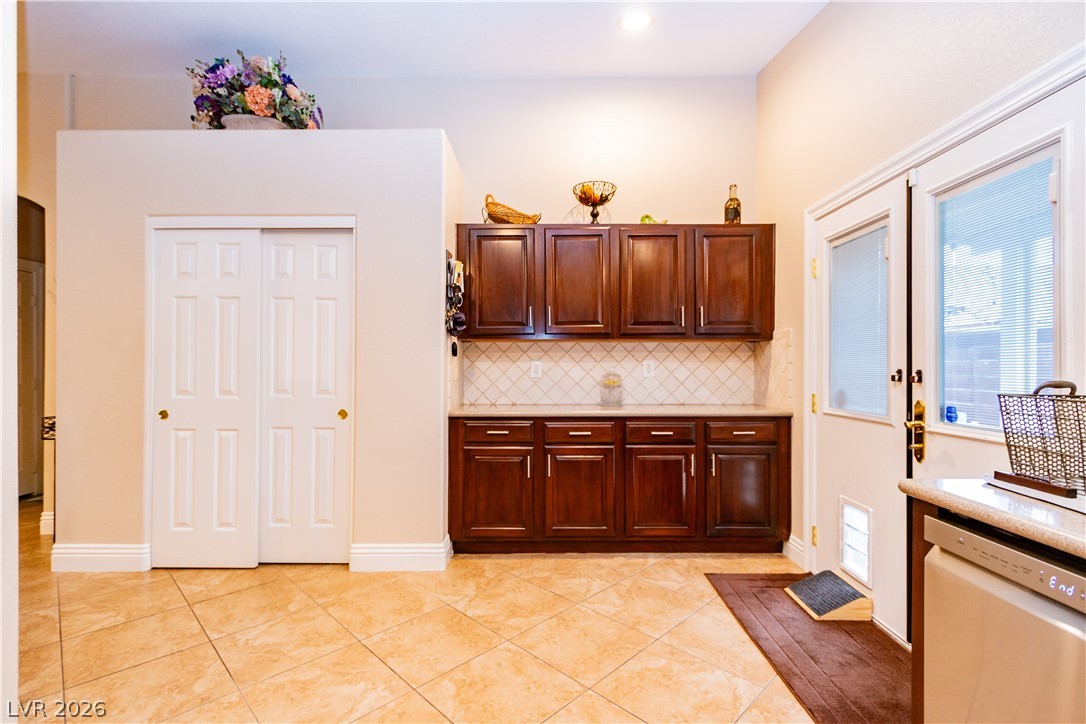 8391 Hollywood Hills Avenue Las Vegas NV 89178