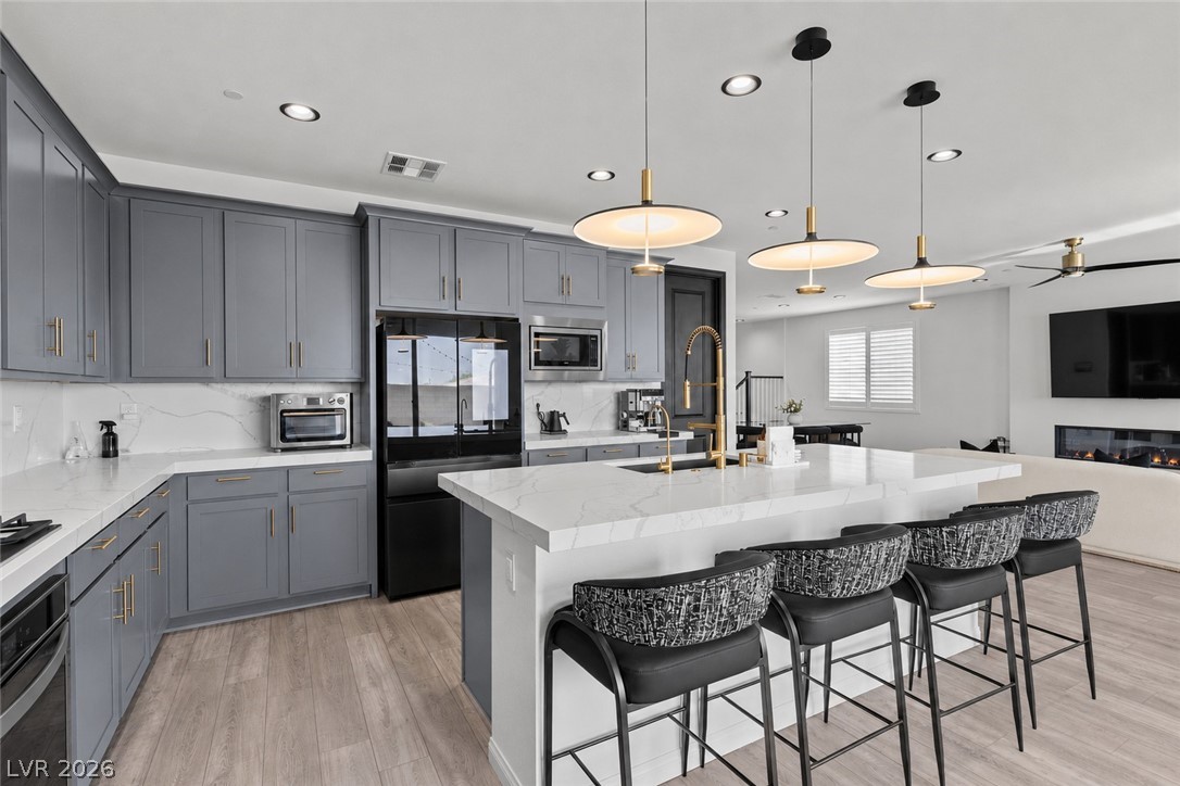 8836 Scalpay Street Las Vegas NV 89166