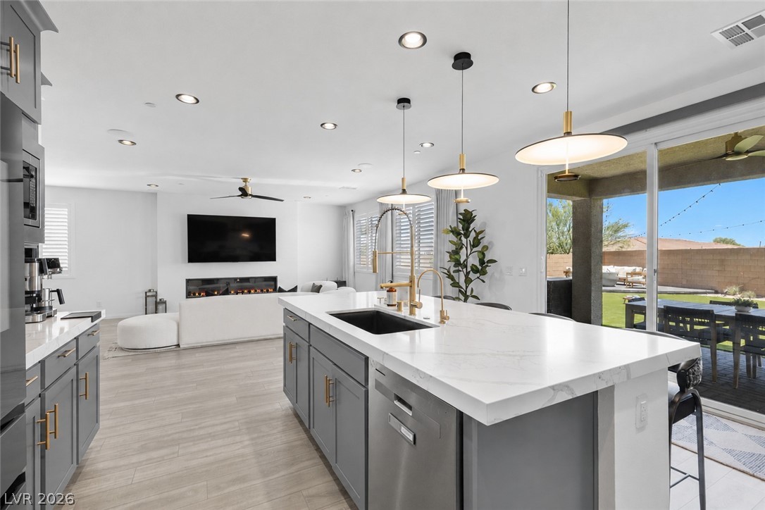 8836 Scalpay Street Las Vegas NV 89166