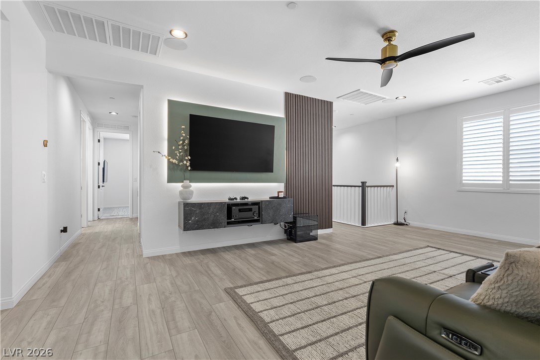 8836 Scalpay Street Las Vegas NV 89166