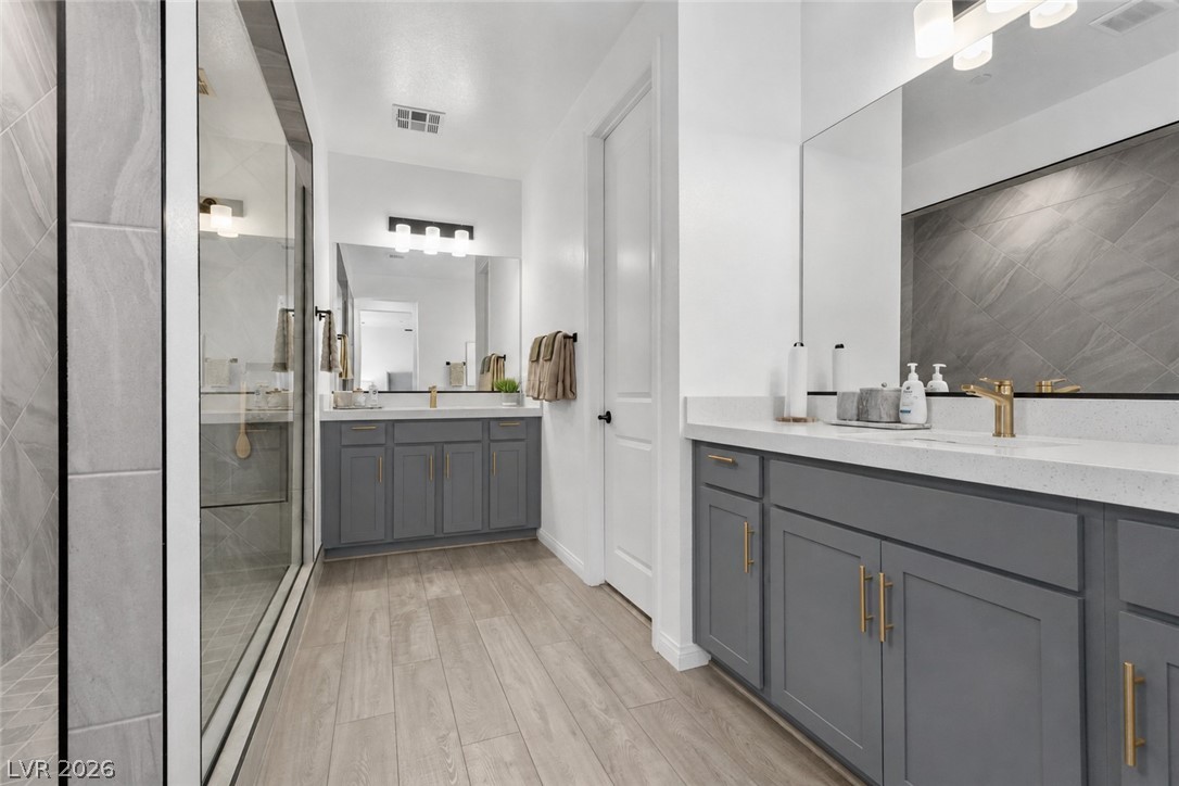 8836 Scalpay Street Las Vegas NV 89166