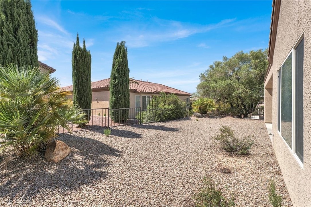 2101 Sawtooth Mountain Drive Henderson NV 89044