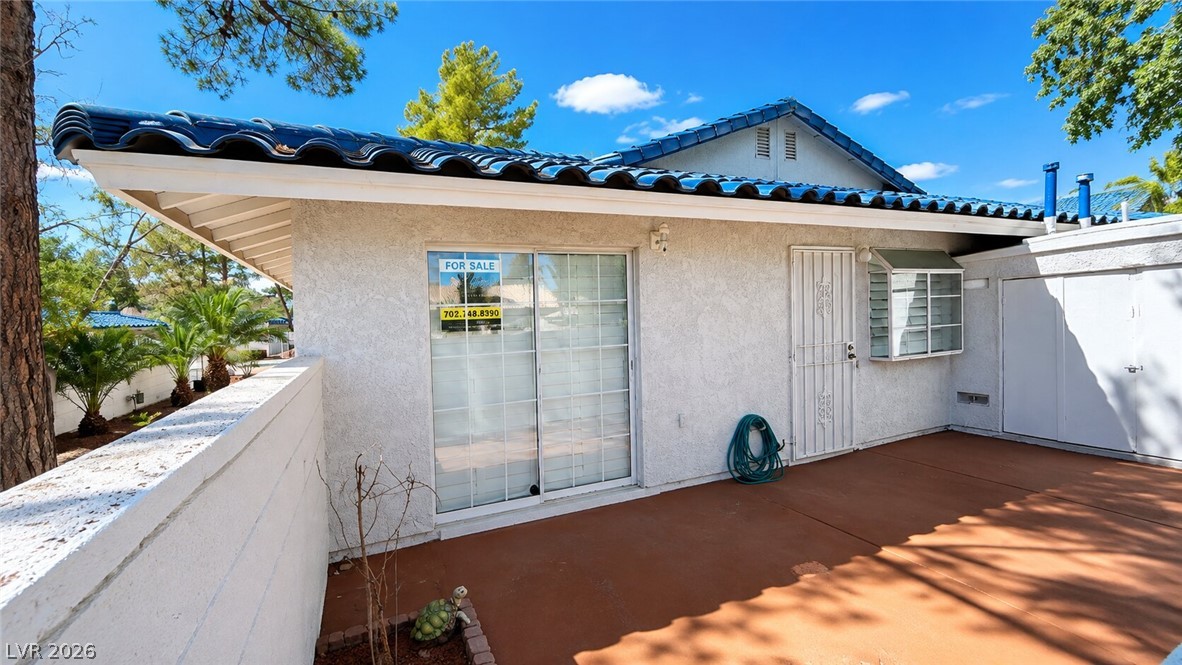 2140 Petersham Court B Las Vegas NV 89108