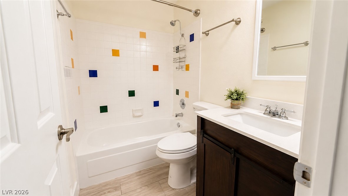 2140 Petersham Court B Las Vegas NV 89108