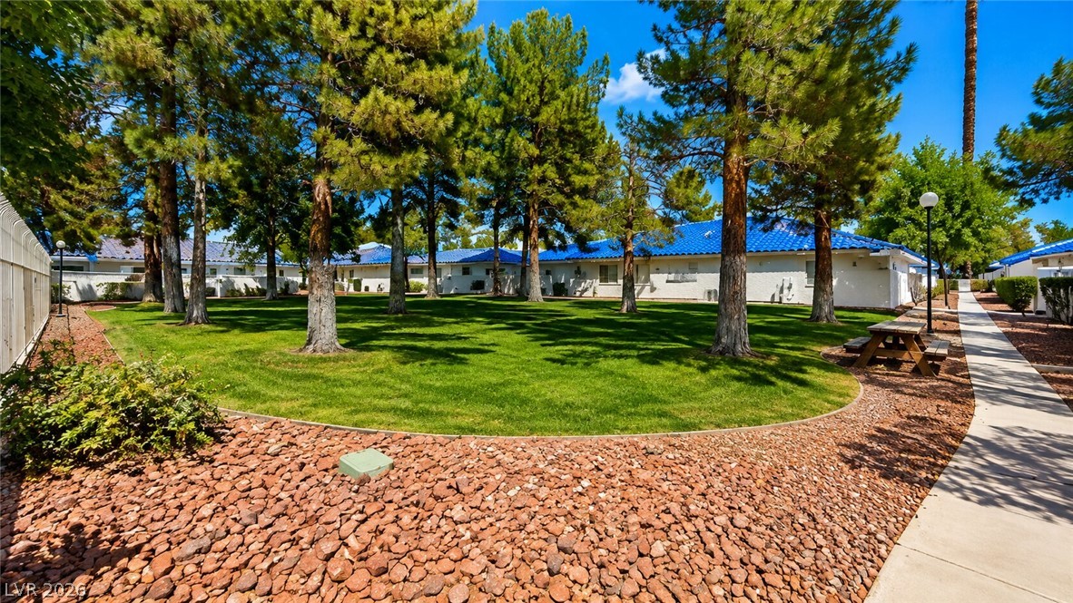 2140 Petersham Court B Las Vegas NV 89108